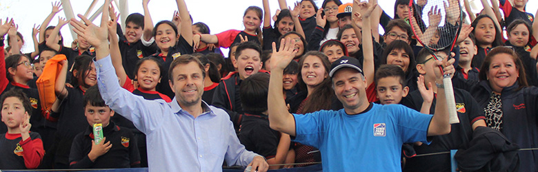 Los establecimientos municipales de Puente Alto celebraron la Copa Tenis Para Chile junto a Fernando González y al Alcalde Germán Codina